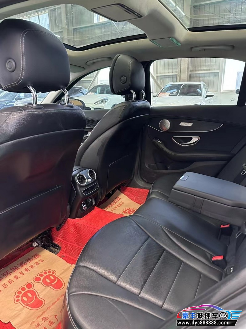 21年奔驰C轿车抵押车出售