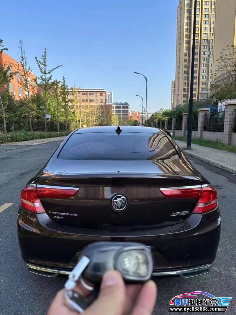 19年别克君越轿车抵押车出售