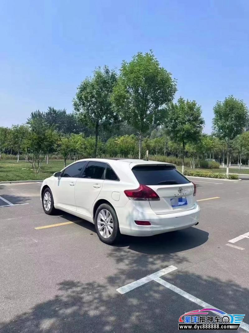 14年丰田威飒轿车抵押车出售