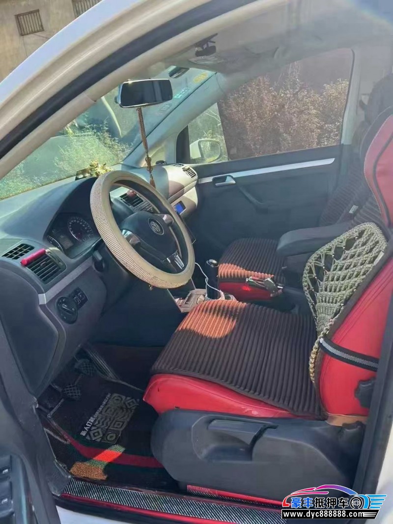 18年大众途安轿车抵押车出售