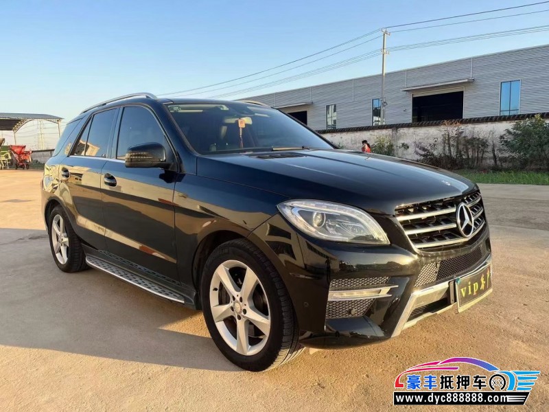 12年奔驰ML轿车抵押车出售