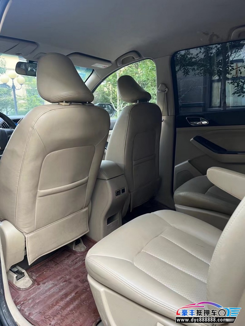 15年宝骏730轿车抵押车出售