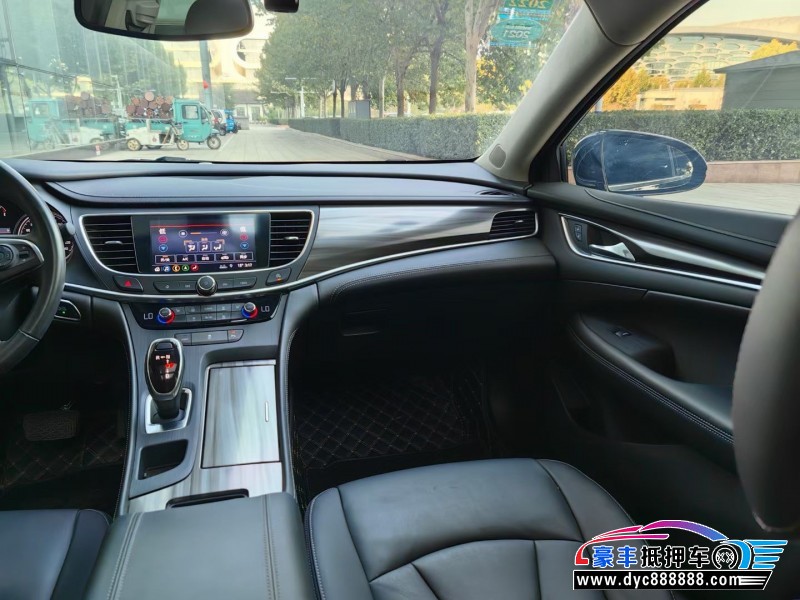 20年别克君越轿车抵押车出售