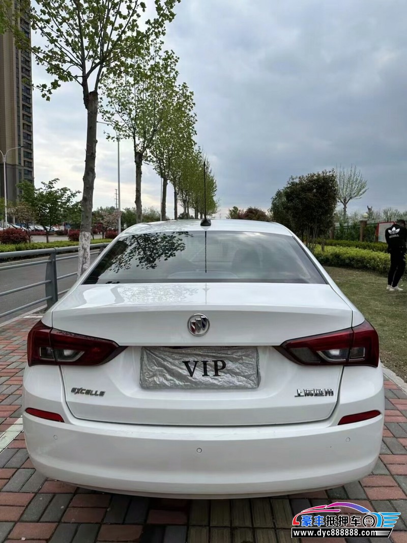 18年别克凯越轿车抵押车出售