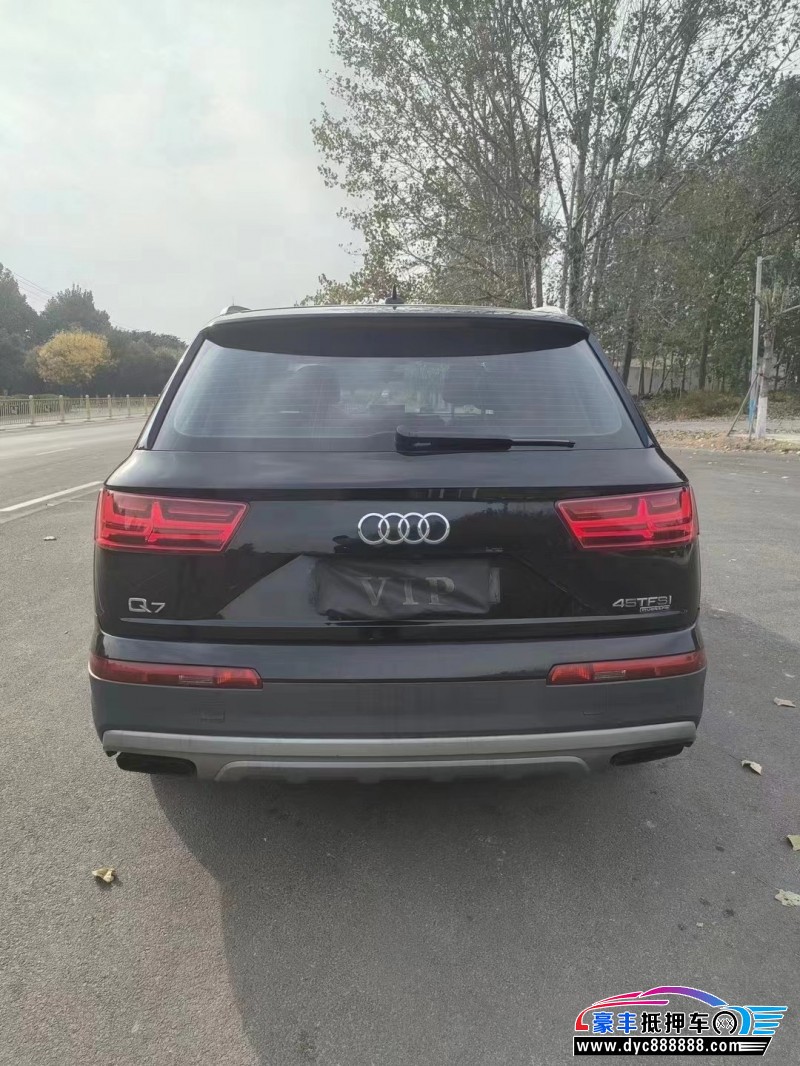18年奥迪Q7轿车抵押车出售