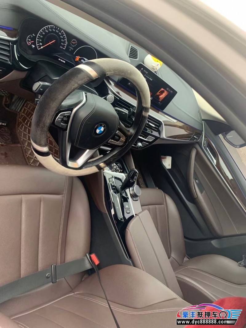 18年宝马5系轿车抵押车出售