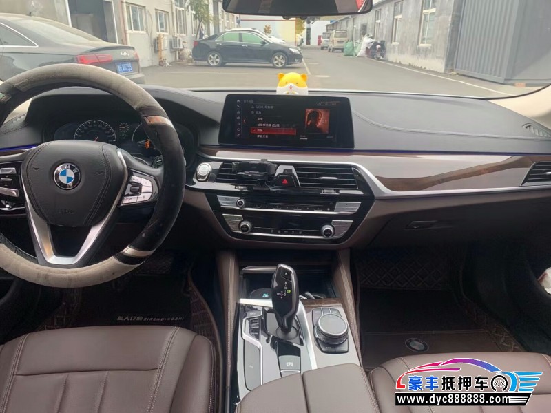 18年宝马5系轿车抵押车出售