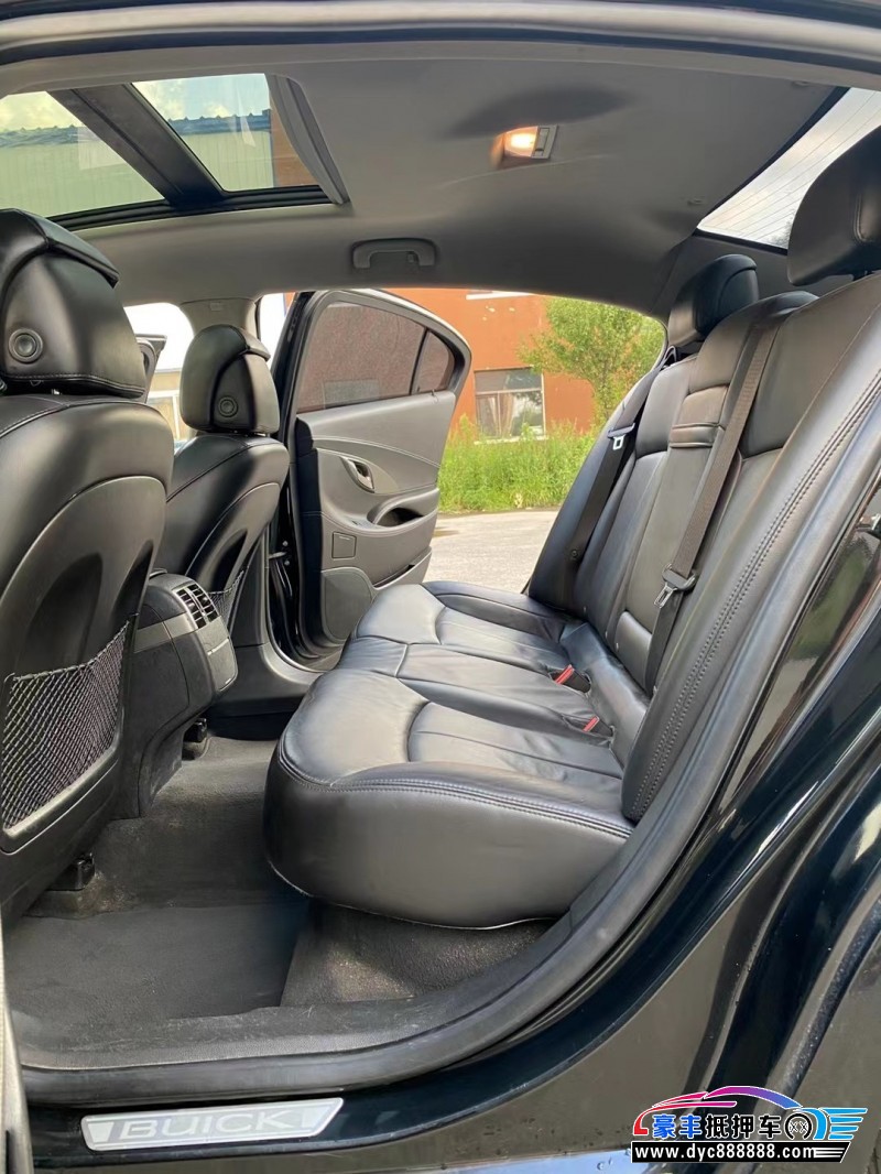 17年别克君越轿车抵押车出售