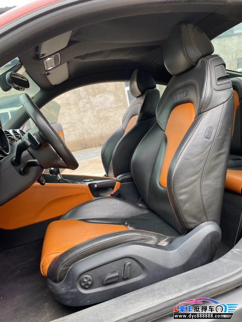 13年奥迪TTS轿车抵押车出售