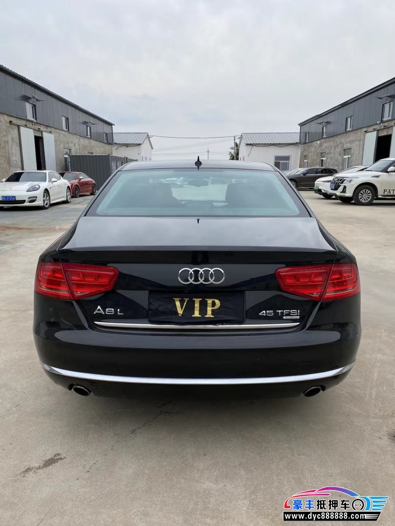 13年奥迪A8L轿车抵押车出售