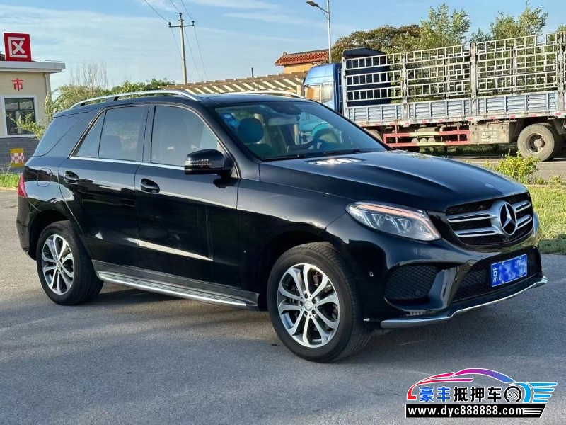 16年奔驰GLE轿车抵押车出售