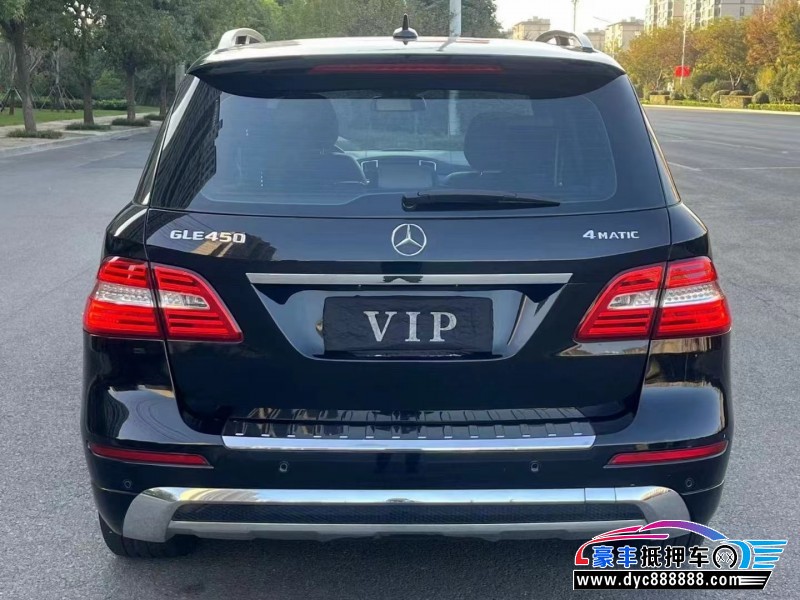 13年奔驰ML轿车抵押车出售