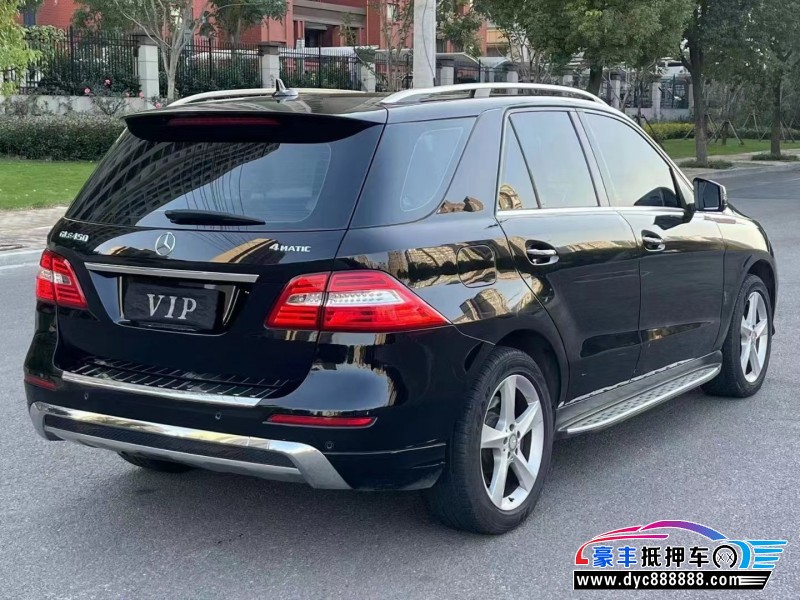 13年奔驰ML轿车抵押车出售