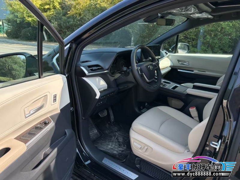 23年丰田普瑞维亚SUV抵押车出售