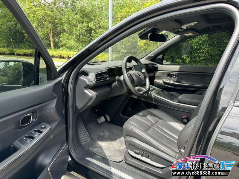 22年蔚来ES8轿车抵押车出售