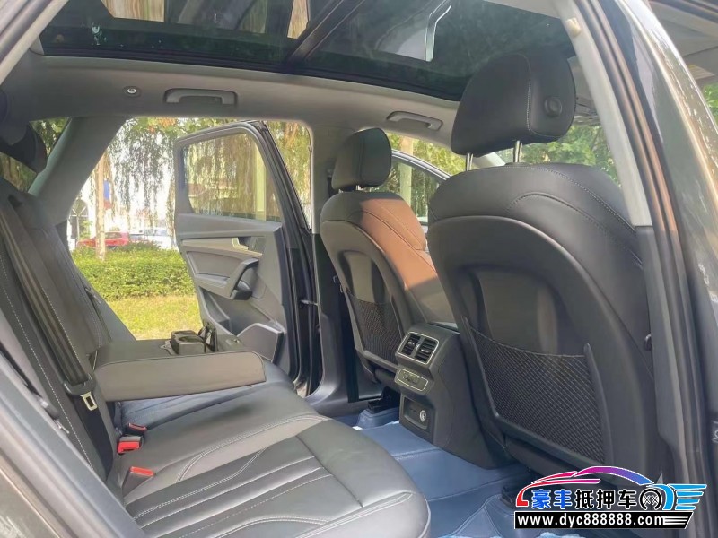 22年奥迪Q5SUV抵押车出售