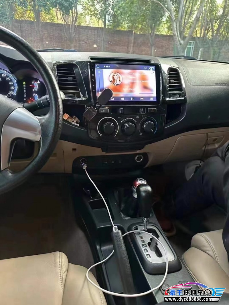 16年丰田Fortuner奔跑者SUV抵押车出售