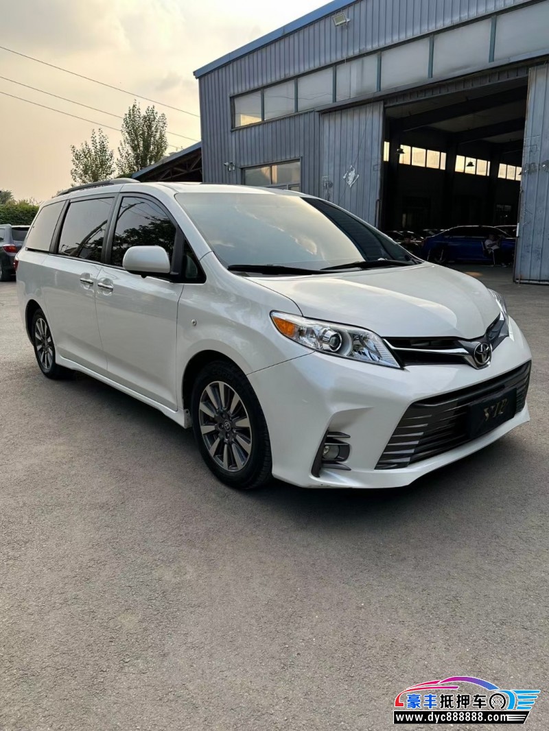 21年丰田塞纳轿车抵押车出售