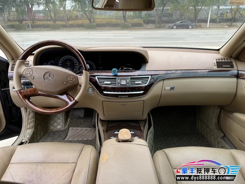 10年奔驰S轿车抵押车出售