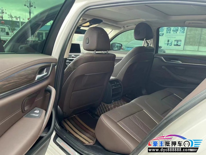 21年宝马5系轿车抵押车出售