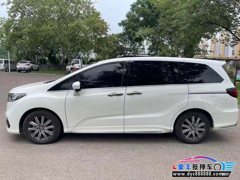 22年本田奥德赛MPV抵押车出售