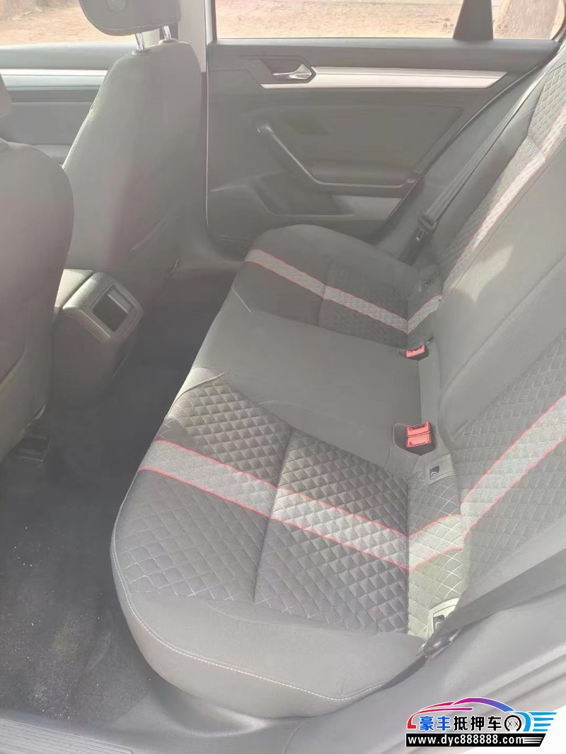 22年大众凌渡轿车抵押车出售