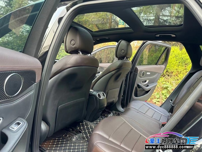 17年奔驰GLCSUV抵押车出售