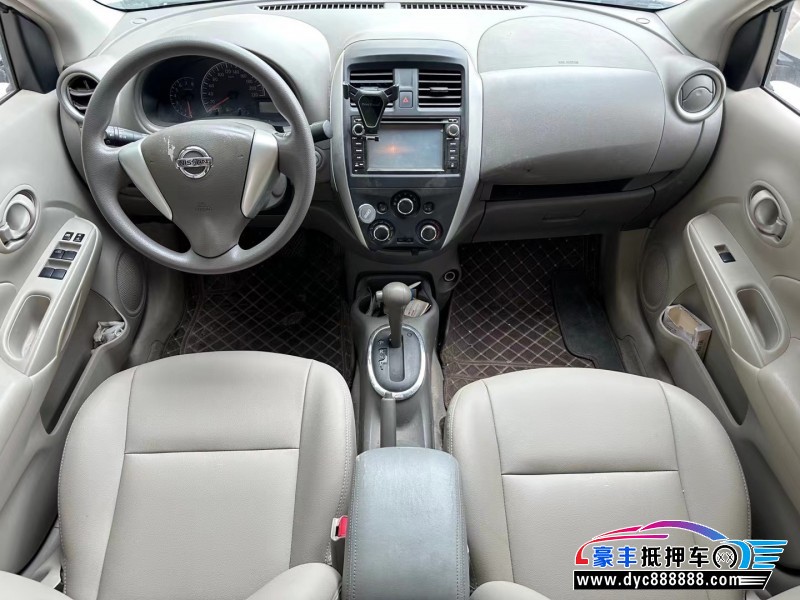 15年日产阳光轿车抵押车出售