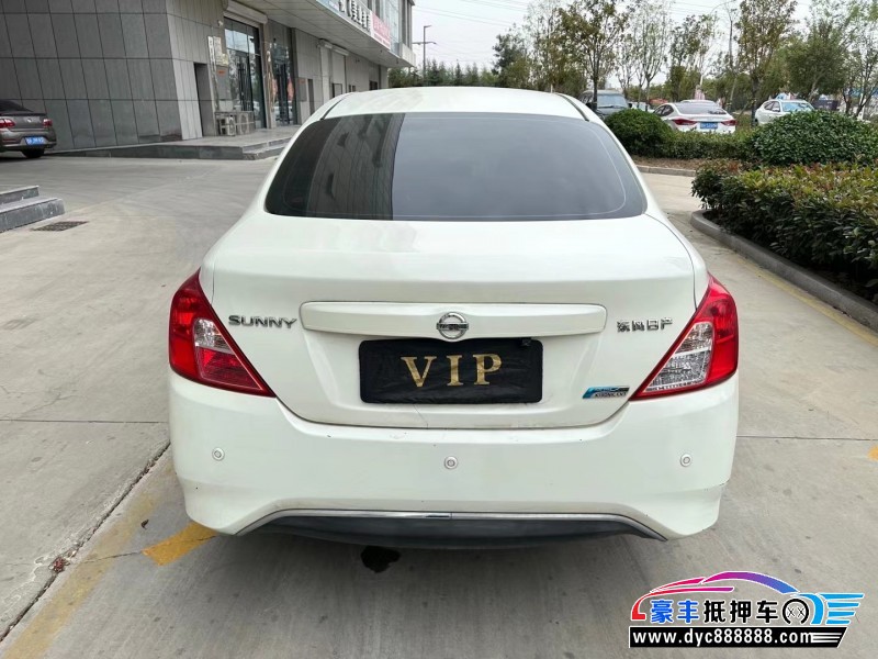 15年日产阳光轿车抵押车出售