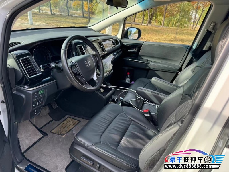21年本田艾力绅MPV抵押车出售