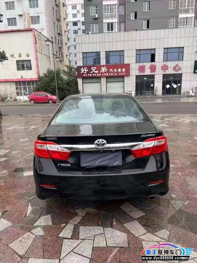 14年丰田凯美瑞轿车抵押车出售