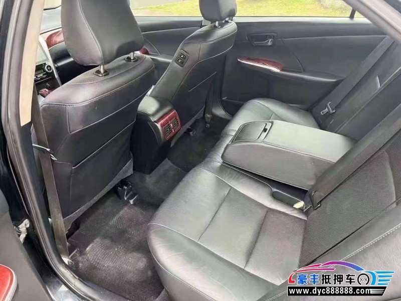 14年丰田凯美瑞轿车抵押车出售