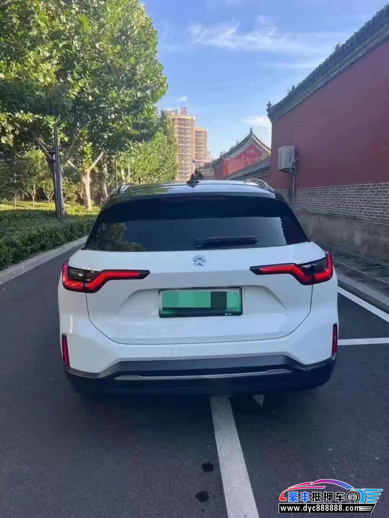 22年蔚来ES6轿车抵押车出售