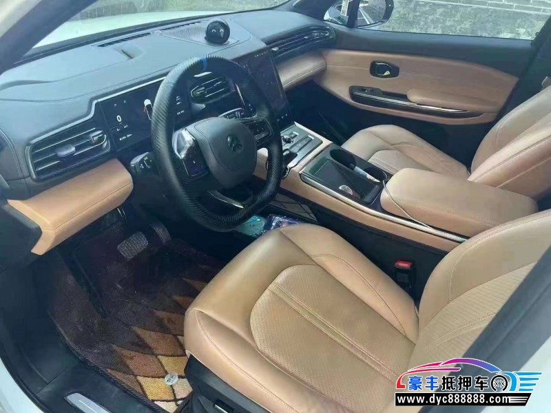 22年蔚来ES6轿车抵押车出售