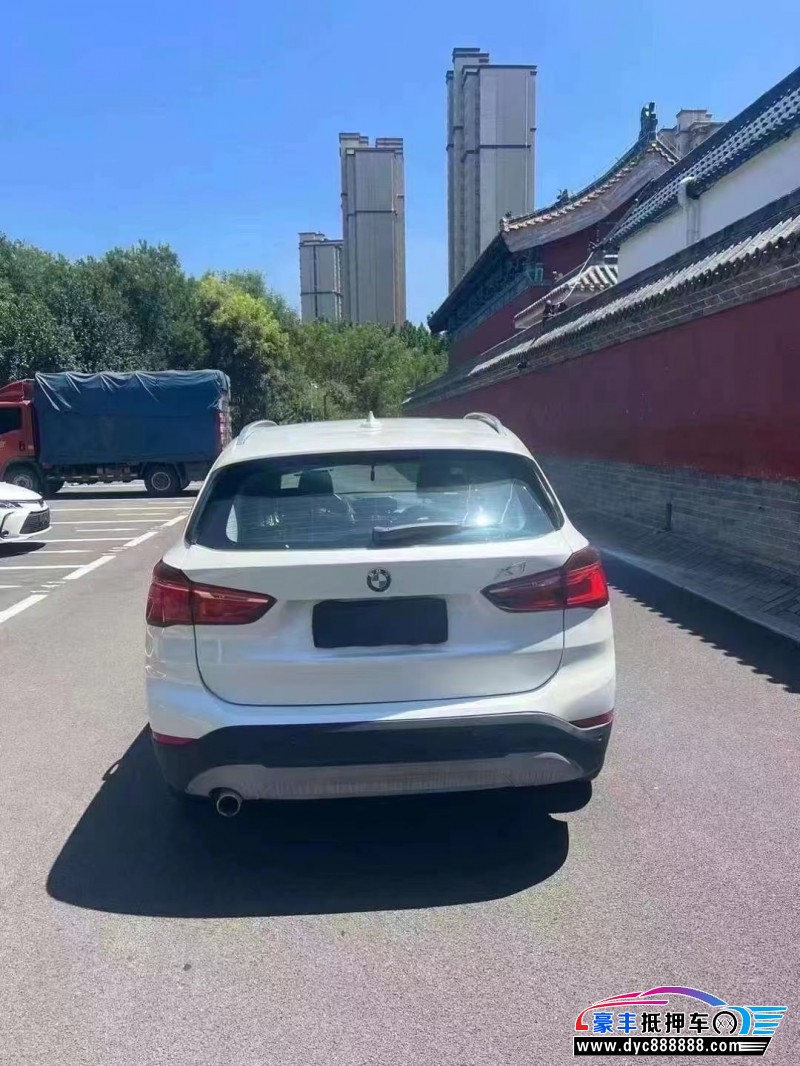 18年宝马X1轿车抵押车出售