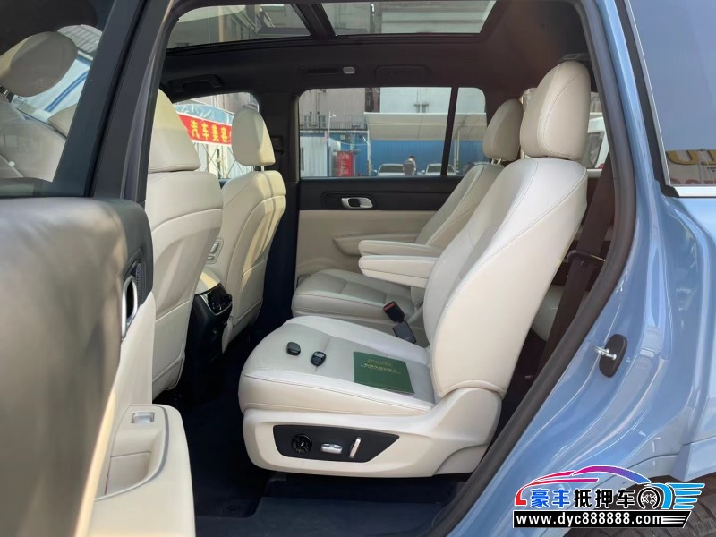 21年理想ONE轿车抵押车出售