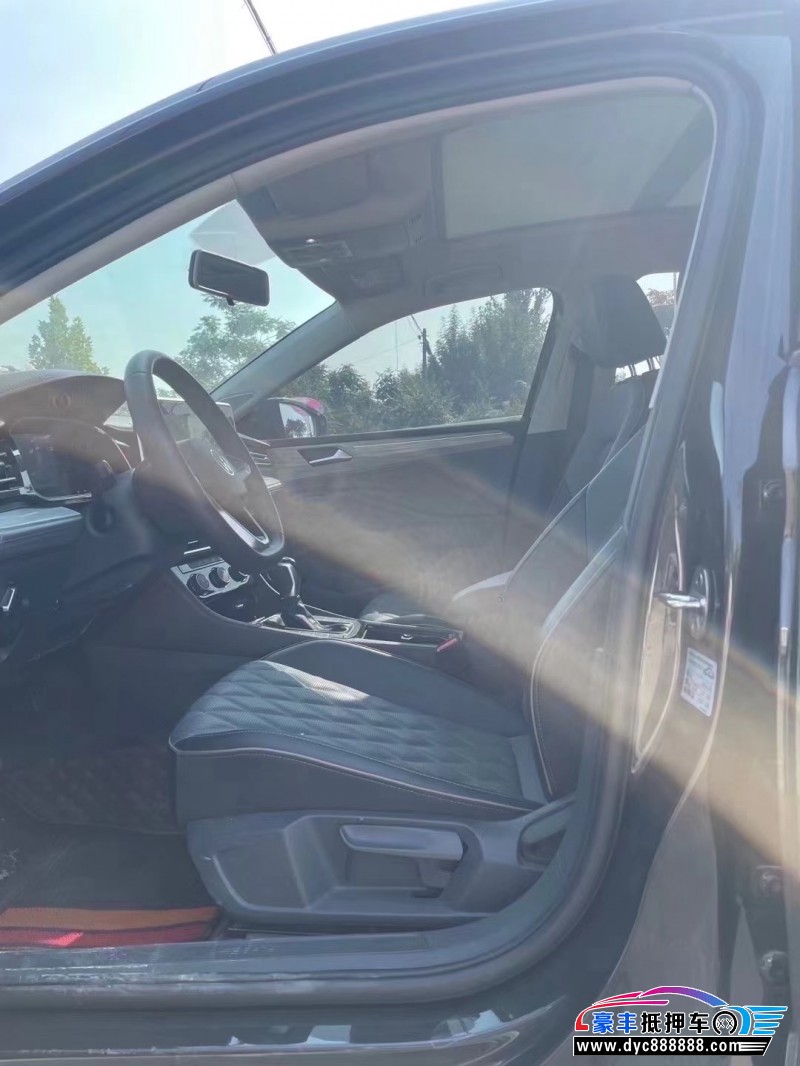 23年大众速腾轿车抵押车出售