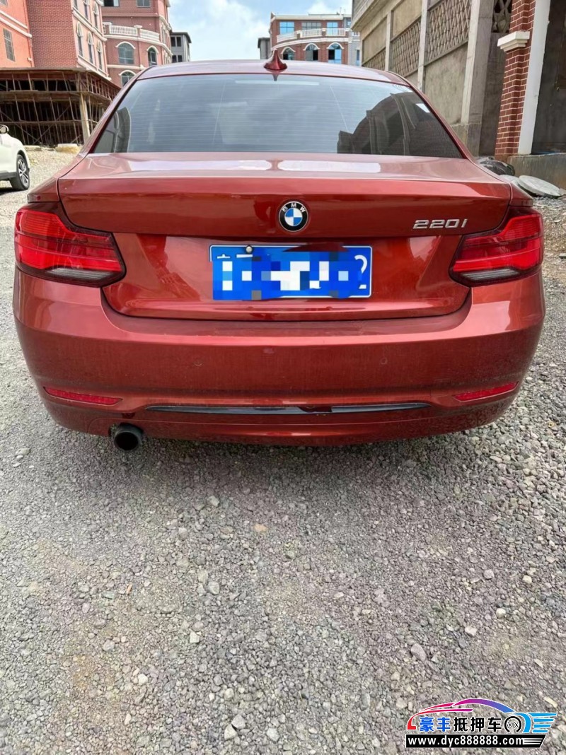 19年宝马2系轿车抵押车出售