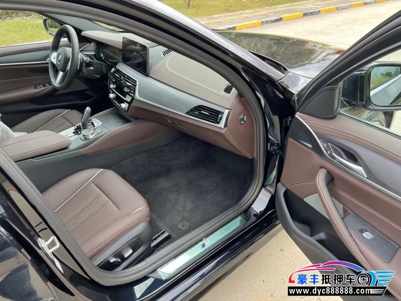 23年宝马5系轿车抵押车出售