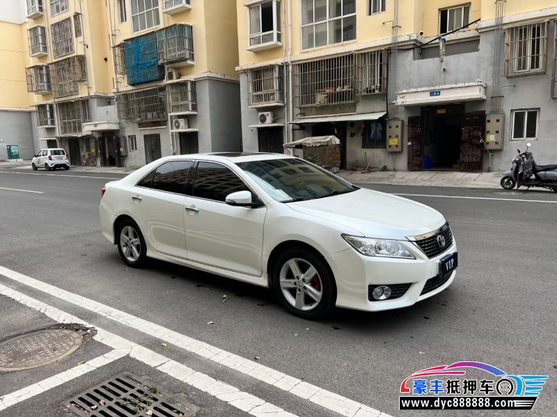 13年丰田凯美瑞轿车抵押车出售