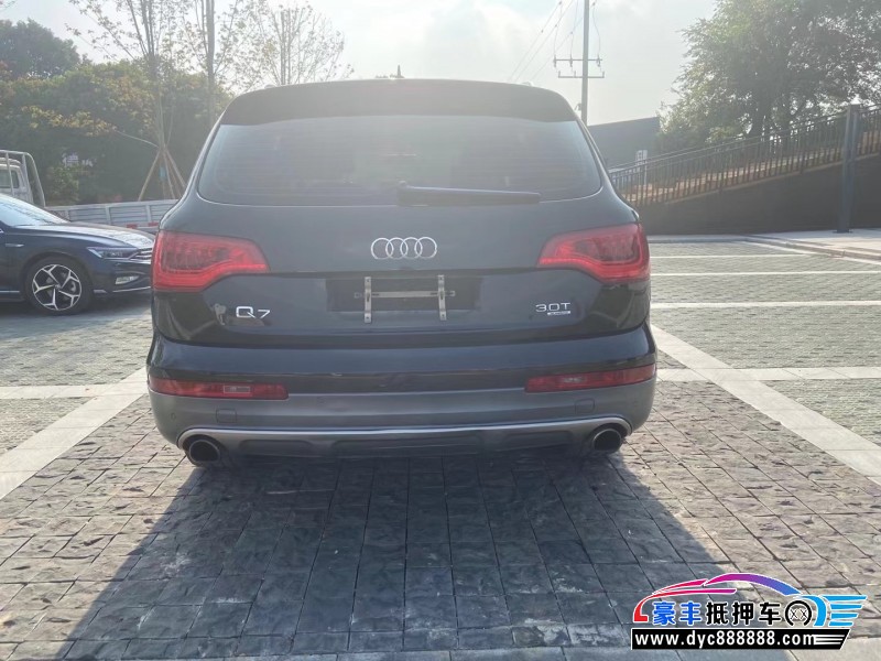 12年奥迪Q7SUV抵押车出售