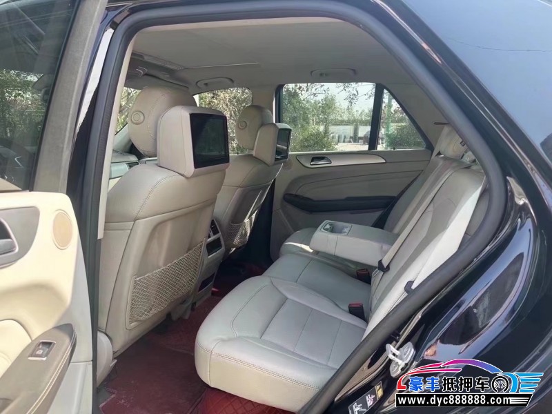 13年奔驰MLSUV抵押车出售