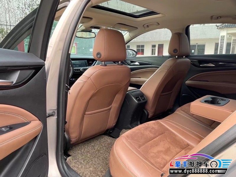 18年别克君威轿车抵押车出售