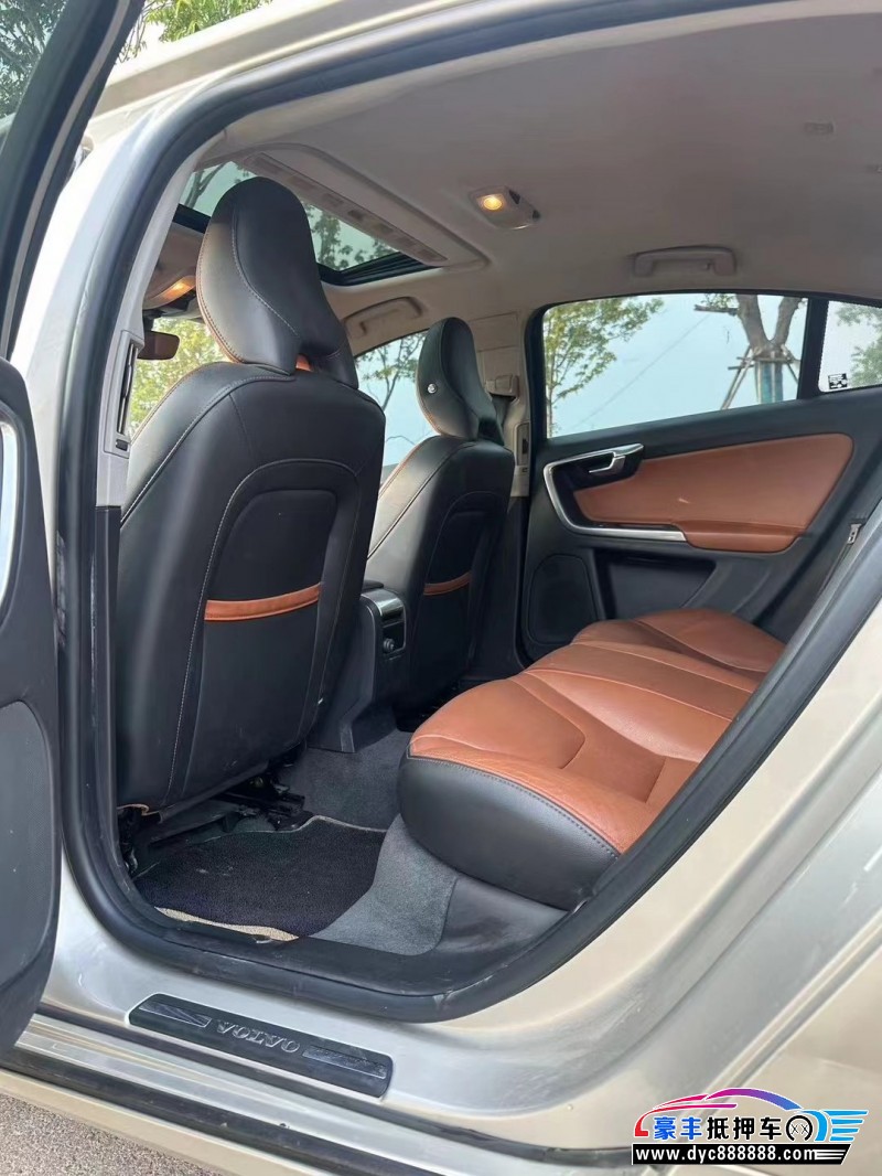 18年沃尔沃S60L轿车抵押车出售