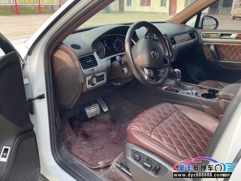 15年大众途锐SUV抵押车出售