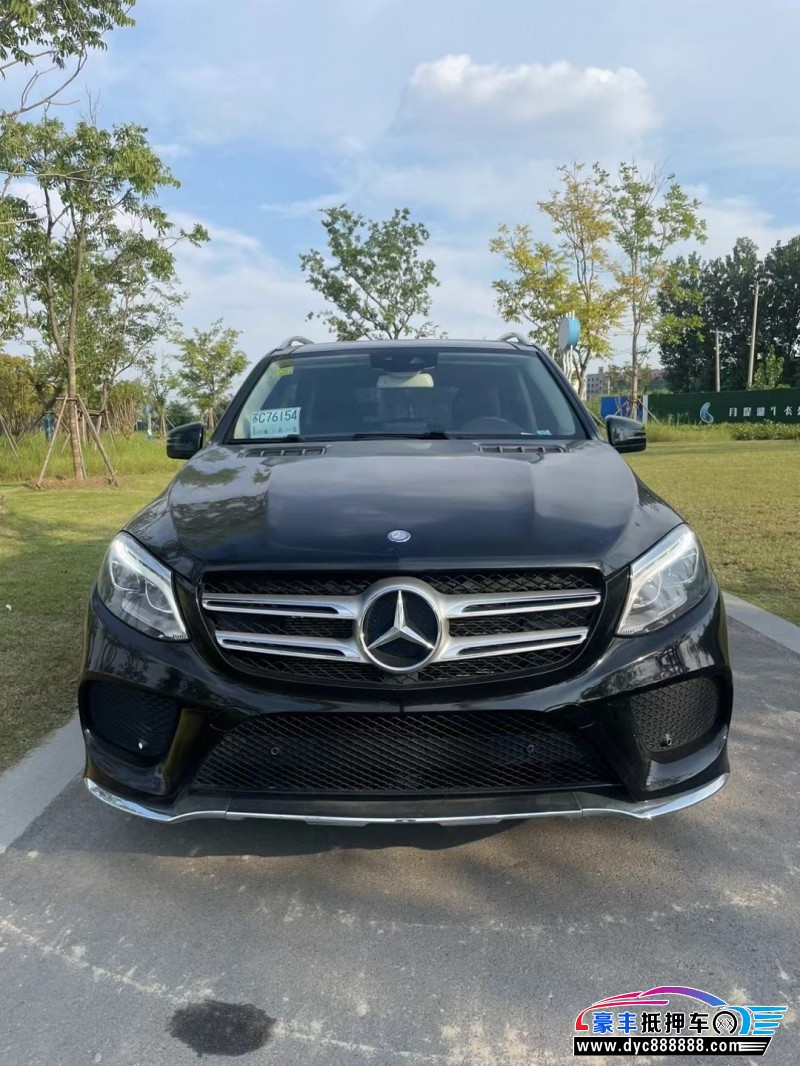 16年奔驰GLE轿车抵押车出售