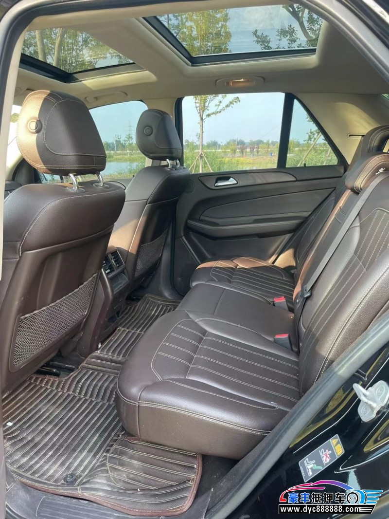 16年奔驰GLE轿车抵押车出售