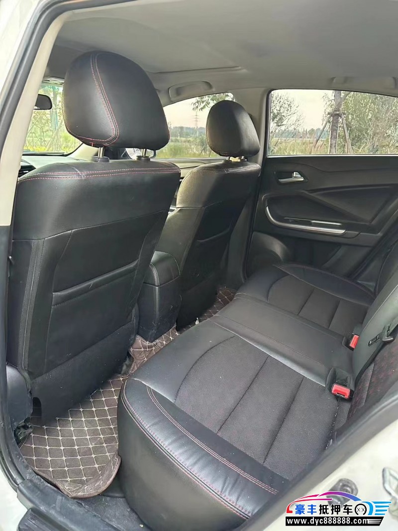 18年海马M3轿车抵押车出售