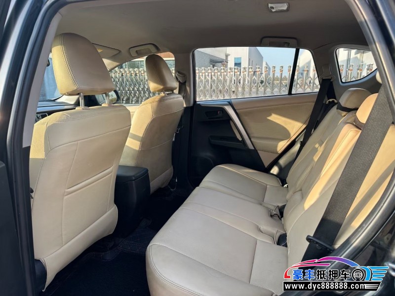 14年丰田RAV4轿车抵押车出售