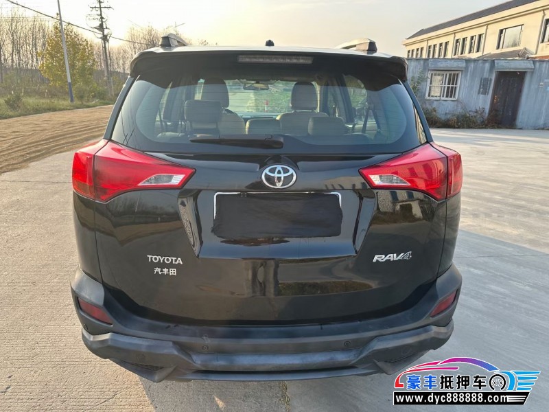 14年丰田RAV4轿车抵押车出售